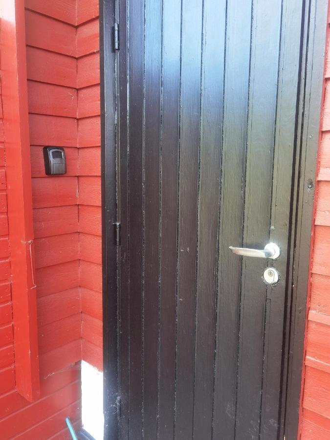 Hybel Til Leie Apartment Tvedestrand Exterior foto